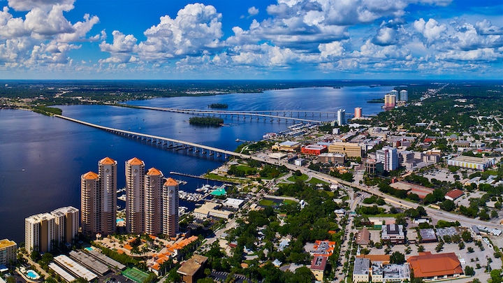 These are the 10 best places to retire in the US