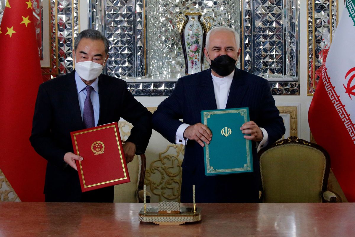 China Signs 25-Year Deal With Iran in Challenge to the U.S.
