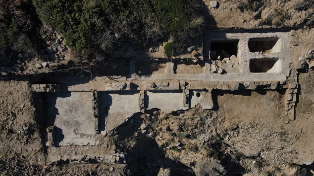 Search Ancient Roman Bath Complex Discovered On Beach In Southern Spain