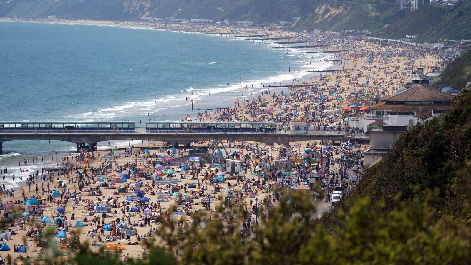 Britons Pack Beaches And Parks As Bank Holiday Set To Bring Hottest Day Of The Year So Far
