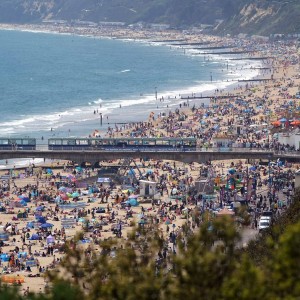 Britons Pack Beaches And Parks As Bank Holiday Set To Bring Hottest Day Of The Year So Far