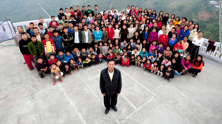 The Head Of The 'World's Biggest Family' Has Died At Age 76