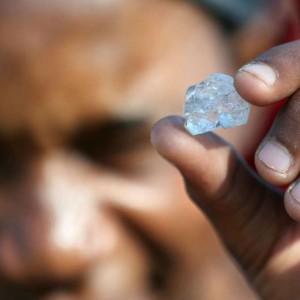 south-africa-diamond-rush-stones-turn-out-to-be-quartz