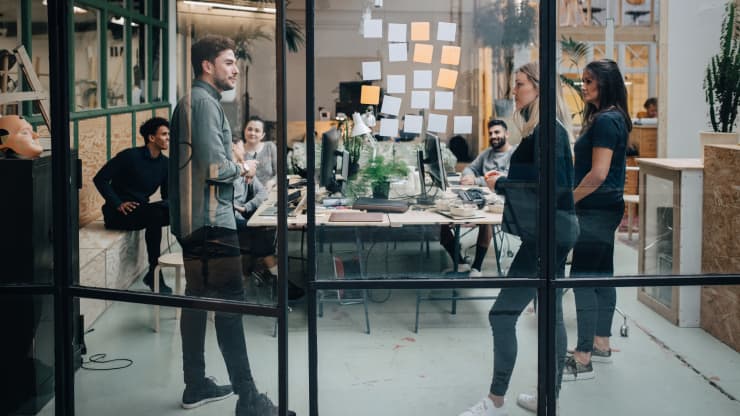 Want To Start Your Own Business? Here Are 8 Tips From The Pros