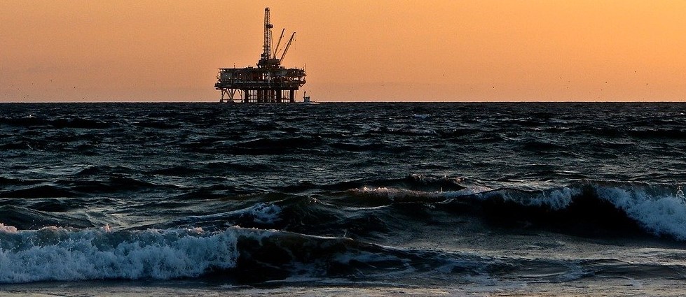 California Oil  Spill: Carbon Toxicity Into The Pacific May Soon Hit Nearby Beaches