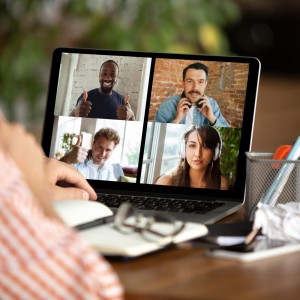 How To Give Constructive Feedback Remotely: 5 Best Practices For Managers