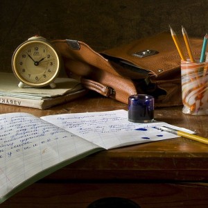 ‘To All The Aging 30-Somethings Full Of Regrets’: An Open Letter From A Millennial Therapist