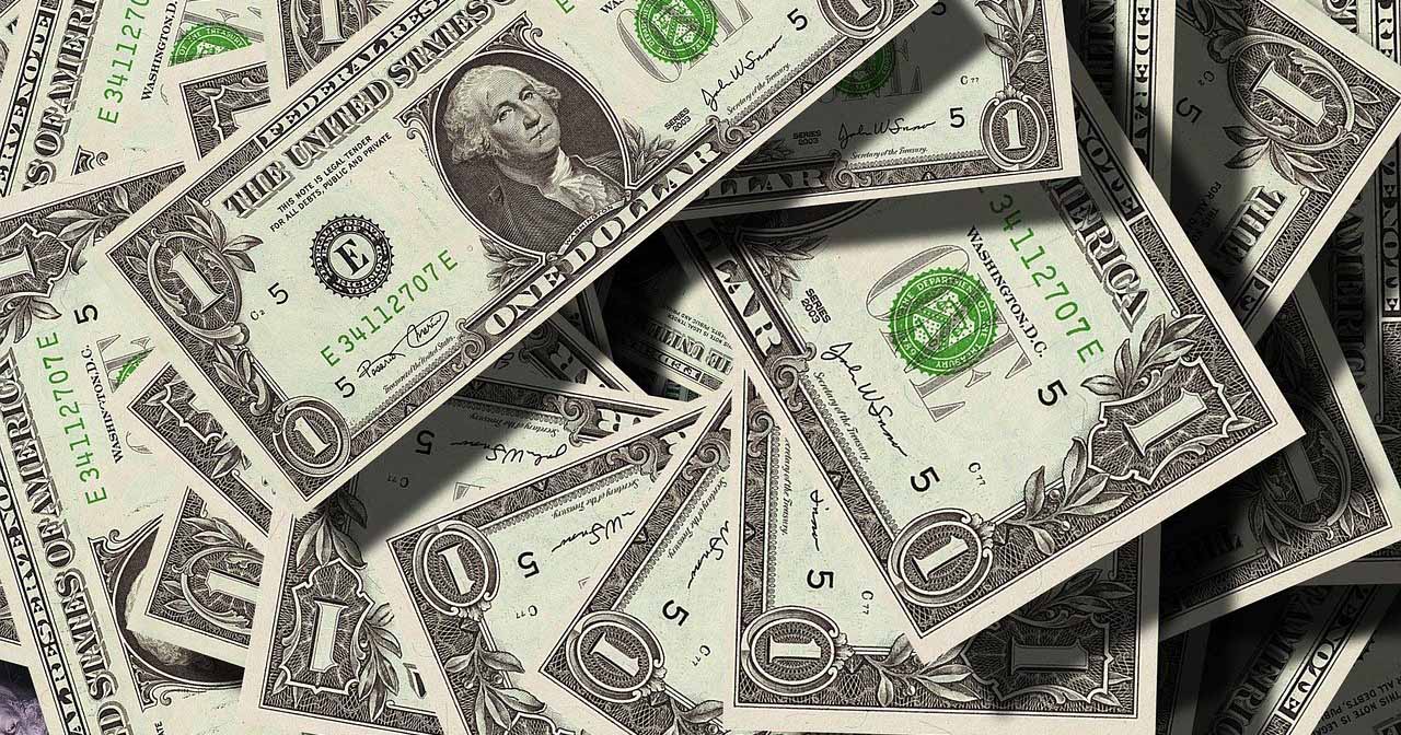 I’m 24 And On Track To Save $100,000 By Next Year—Here Are My Money-Saving Tips