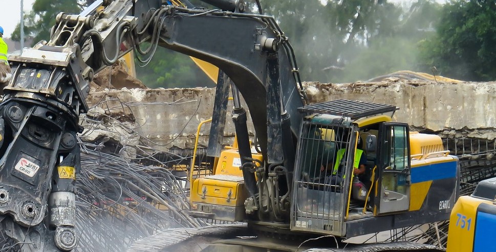 Multi-Story Building Collapsed In Lagos, Leaving At Least 5 People Dead