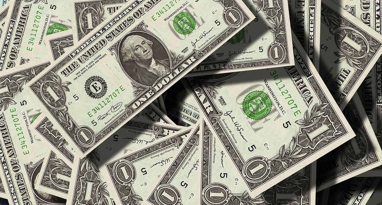 ‘Future Of Money’ Economist Says The End Of Cash Is Coming—Here’s What Could Replace It