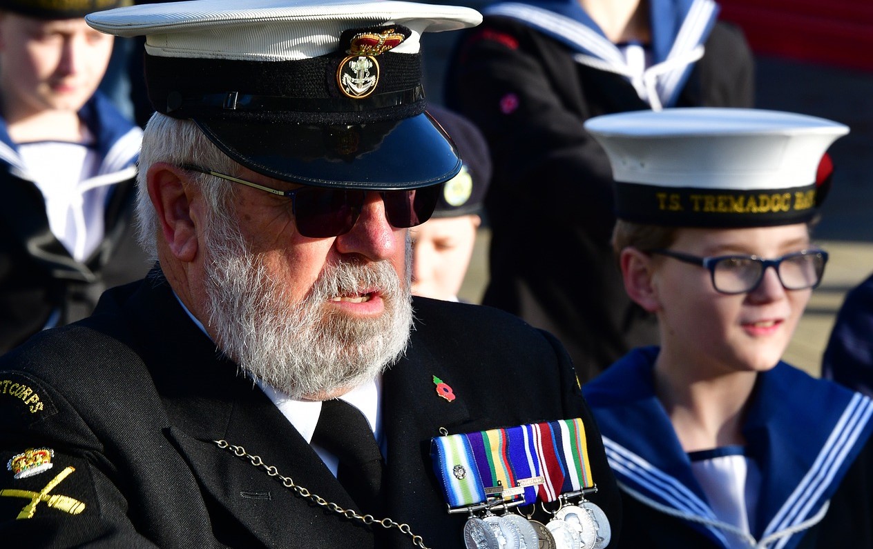 Queen Elizabeth Back's Sprain Prevented Her From Attending  Remembrance Sunday Service 