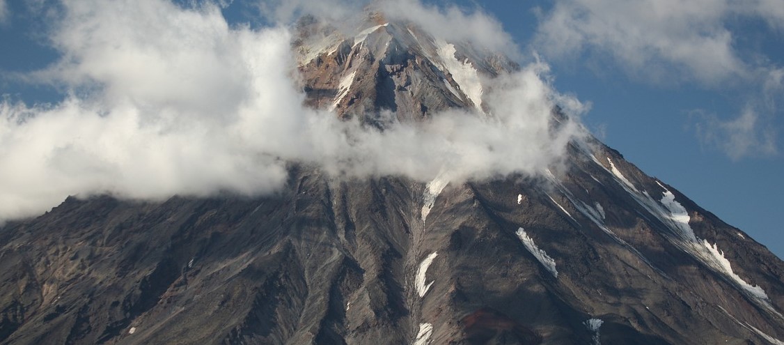 Indonesia Volcano: Residents Flee Huge Ash Cloud From Mt Semeru, Dozens Injured 