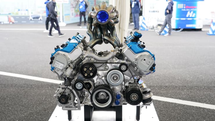 Toyota And Yamaha Are Developing A Hydrogen-Fueled V8 Engine