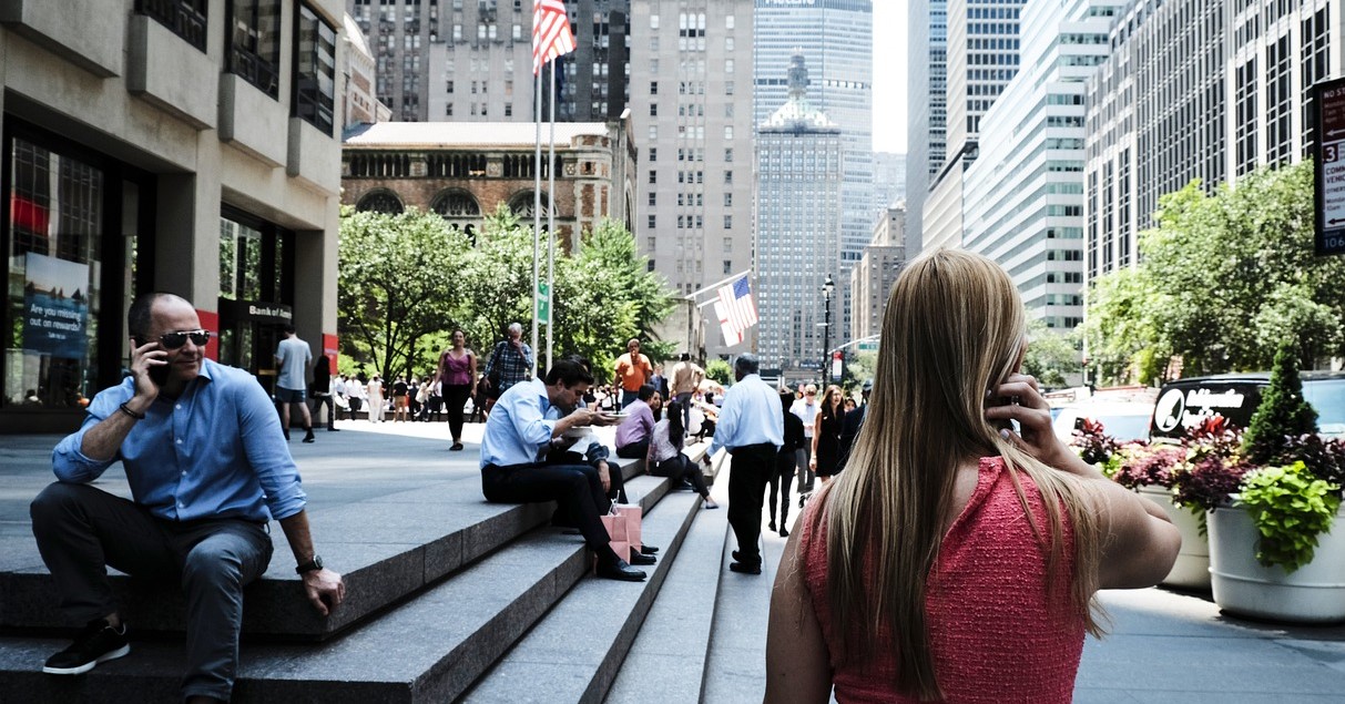 Americans Optimistic About Their Finances In 2022 Despite Spiraling Inflation