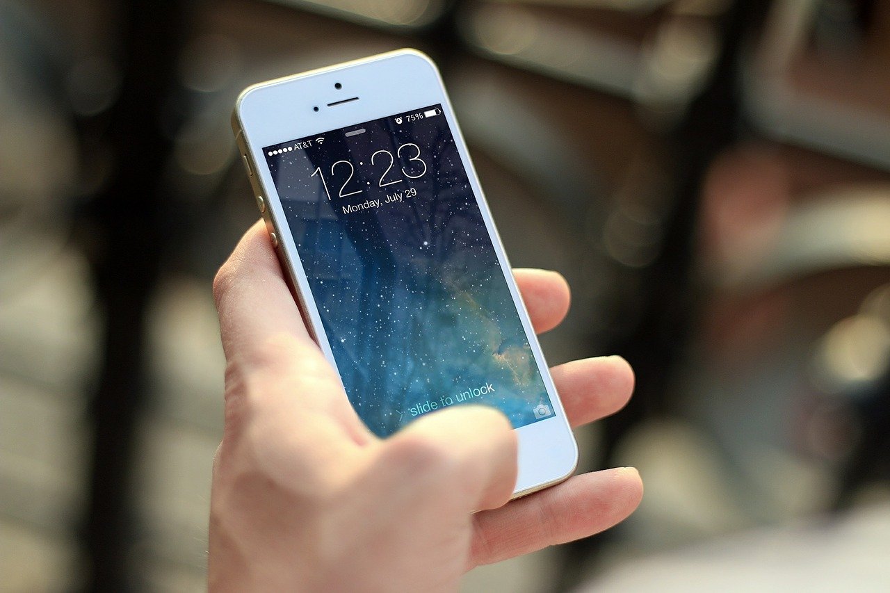 Apple Unveils First Budget 5G iPhone