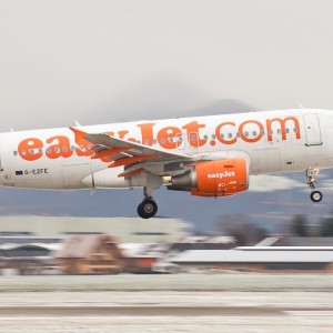 easyjet-airline-riding-the-trend-as-demand-picks-up-says-it-is-beating-expectations