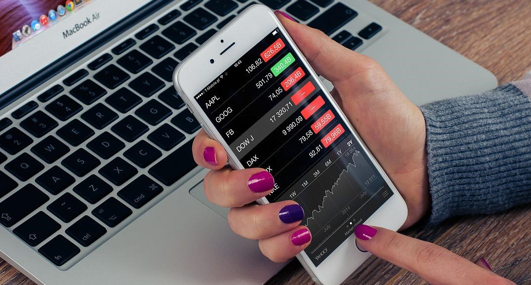 Contactless Payment : UK Company Develops Hand-Implanted Microchip For  Contactless Payments