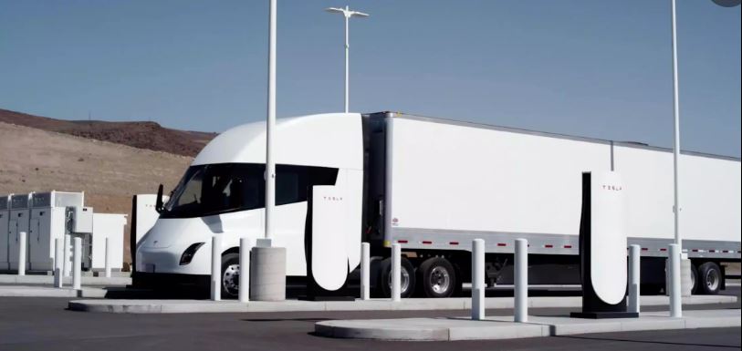 Tesla Starts Production Of Semi-Electric Lorry, With First Delivery To Pepsi In December