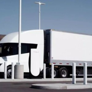 tesla-starts-production-of-semi-electric-lorry-with-first-delivery-to-pepsi-in-december