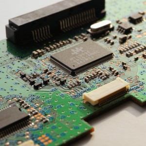 Asia Chipmaker Shares Slide After US Curbs On China