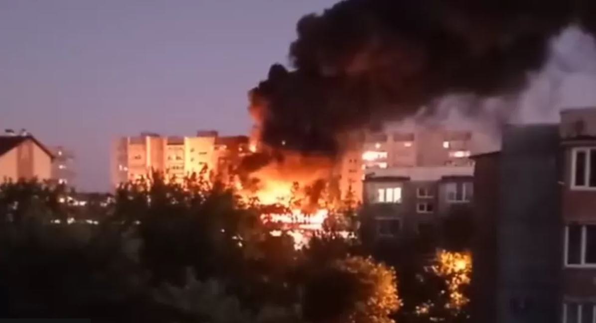 Russian Warplane Crash Kills 13 In Apartment Block