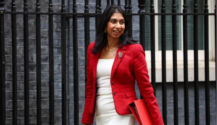 UK Interior Minister Denounced For Asylum Seeker 'Invasion' Comments