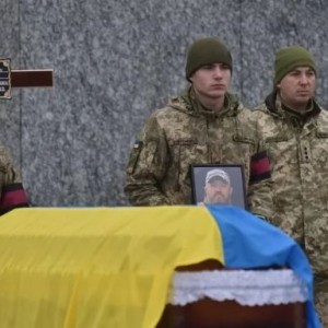 ukraine-war-zelensky-aide-reveals-up-to-13000-dead-in-war