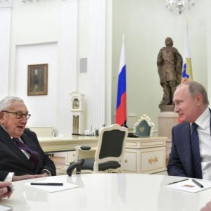 kyiv-slams-kissinger-over-call-to-negotiate-with-russia-for-peace
