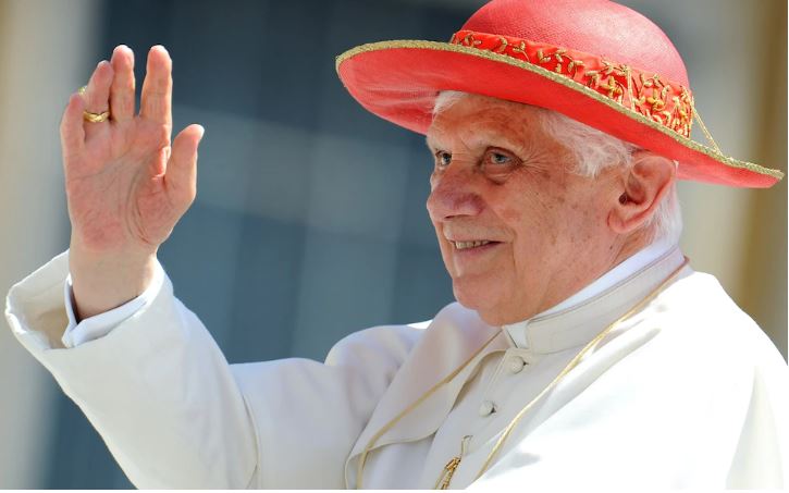 Former Pope Benedict XVI Dies Aged 95