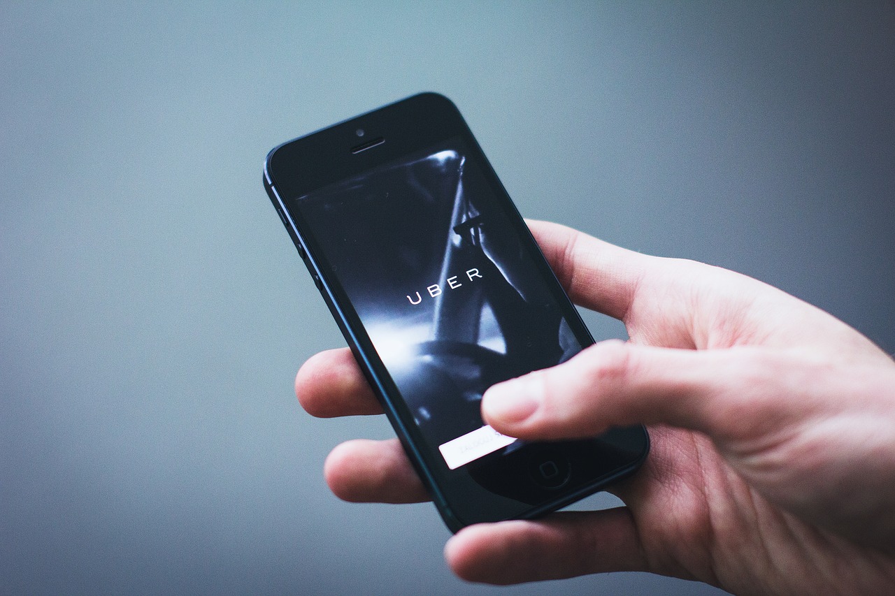 Uber To Introduce 25,000 EVs In India Amid Clean Car Push