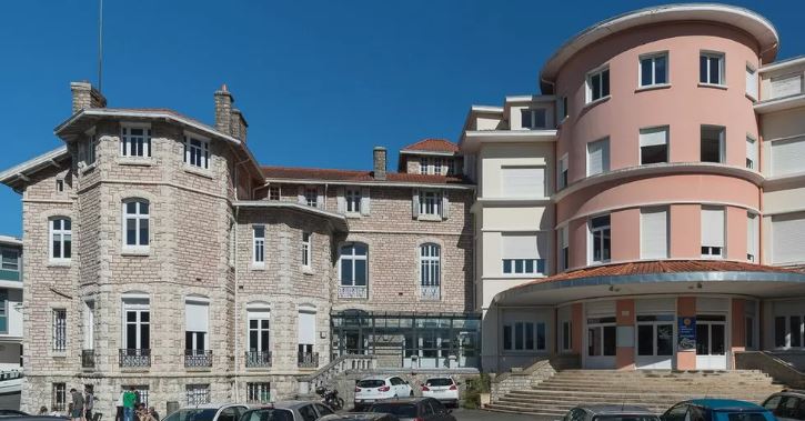 Teacher Stabbed To Death By Student In France