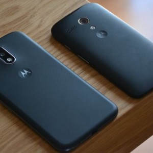 motorola-shows-off-a-rollable-smartphone-with-a-screen-that-can-extend-vertically