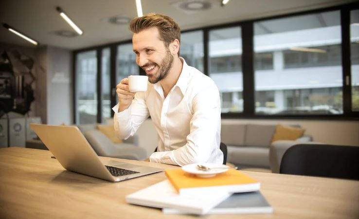 5 Key Benefits of Studying Business Management