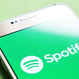 spotify-turns-up-volume-to-make-record-profits
