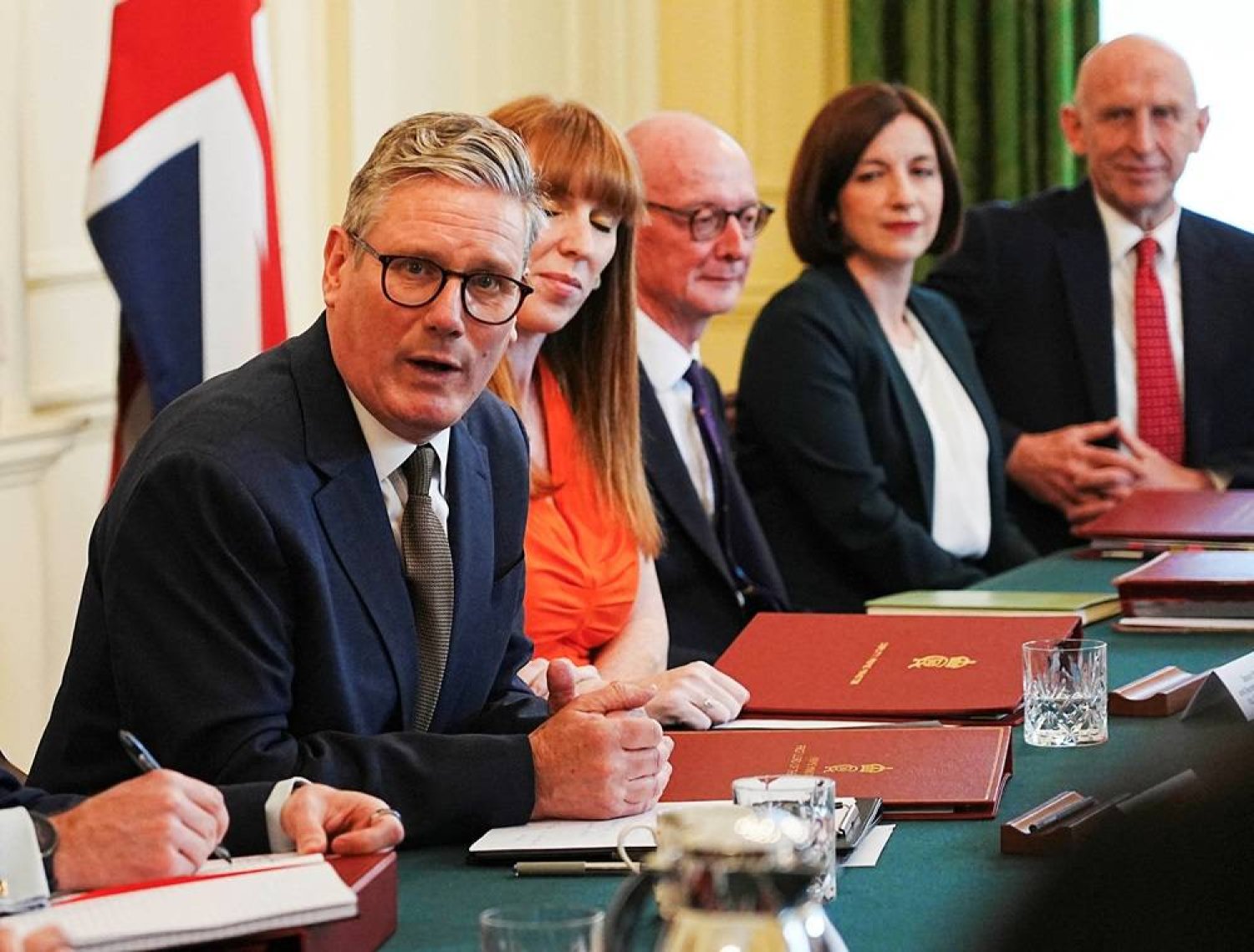 New cabinet meets as Starmer government gets to work