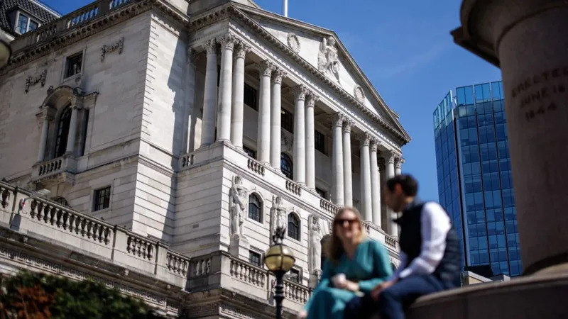 UK interest rate decision on a knife-edge