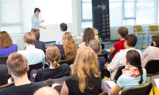 Sharp fall in international applicants wanting to study at UK universities