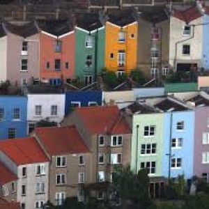 uk-house-prices-rise-for-third-straight-month-amid-falling-mortgage-rates