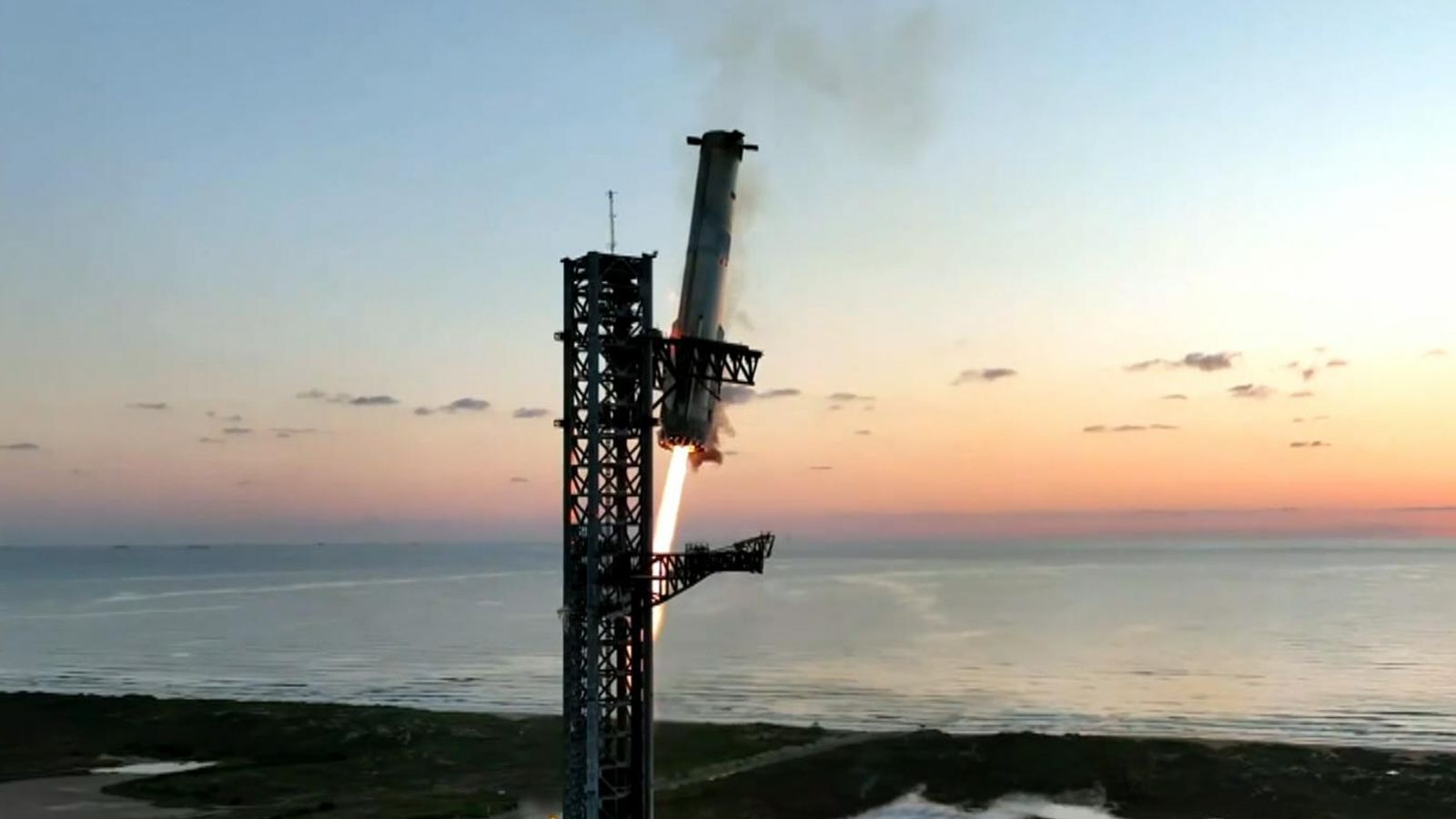 SpaceX Rocket Booster Makes Successful Landing Attempt After Test Launch