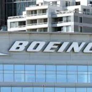 boeing-borrows-billions-of-dollars-as-crisis-snowballs