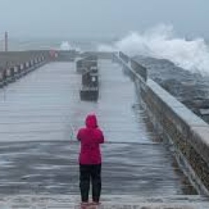 storm-ashley-leaves-thousands-without-power-after-uk-was-pounded-by-80mph-winds