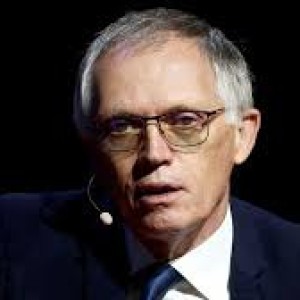 Vauxhall Parent Firm's Boss Resigns Abruptly  - Days after Luton Plant Announced Closure