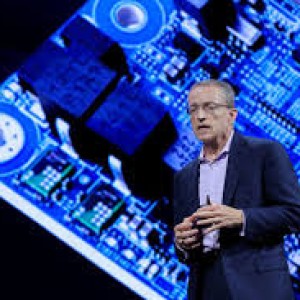 Intel, Once the Tech King, Now Swims in Troubled Waters