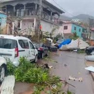 close-to-1000-people-feared-dead-after-cyclone-in-french-territory-of-mayotte