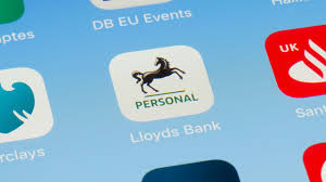 Lloyds Banking Group to Close 136 Branches across the UK