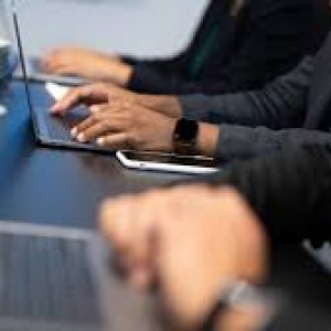 ai-jobs-surge-in-the-u-s-driven-by-chatgpts-growth