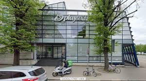 DAZN Veteran John Gleasure to Become Playtech Chairman amid Shareholder Tensions