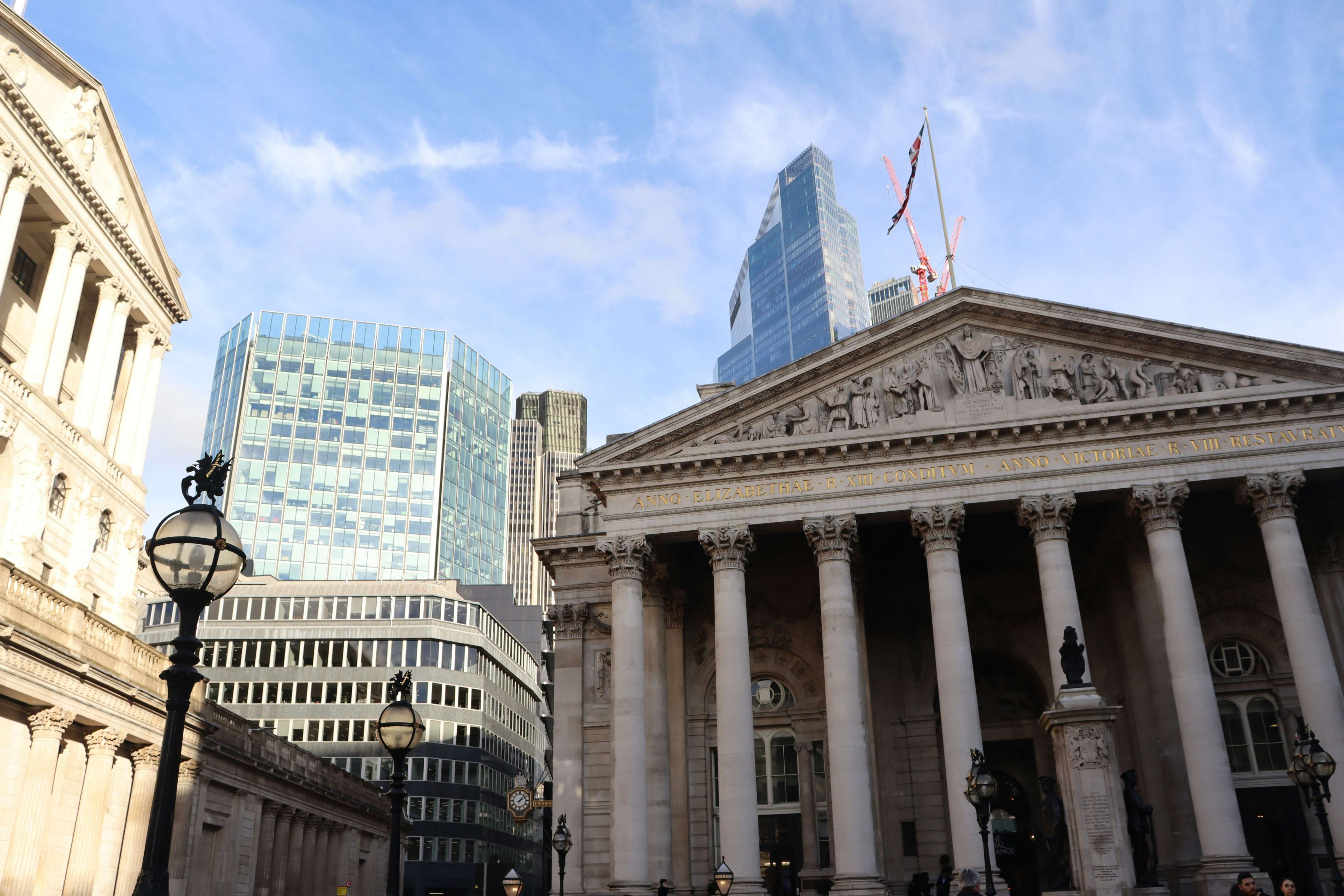 ​UK Economic Outlook: Mounting Pressures Prompt Speculation of Accelerated Interest Rate Cuts​